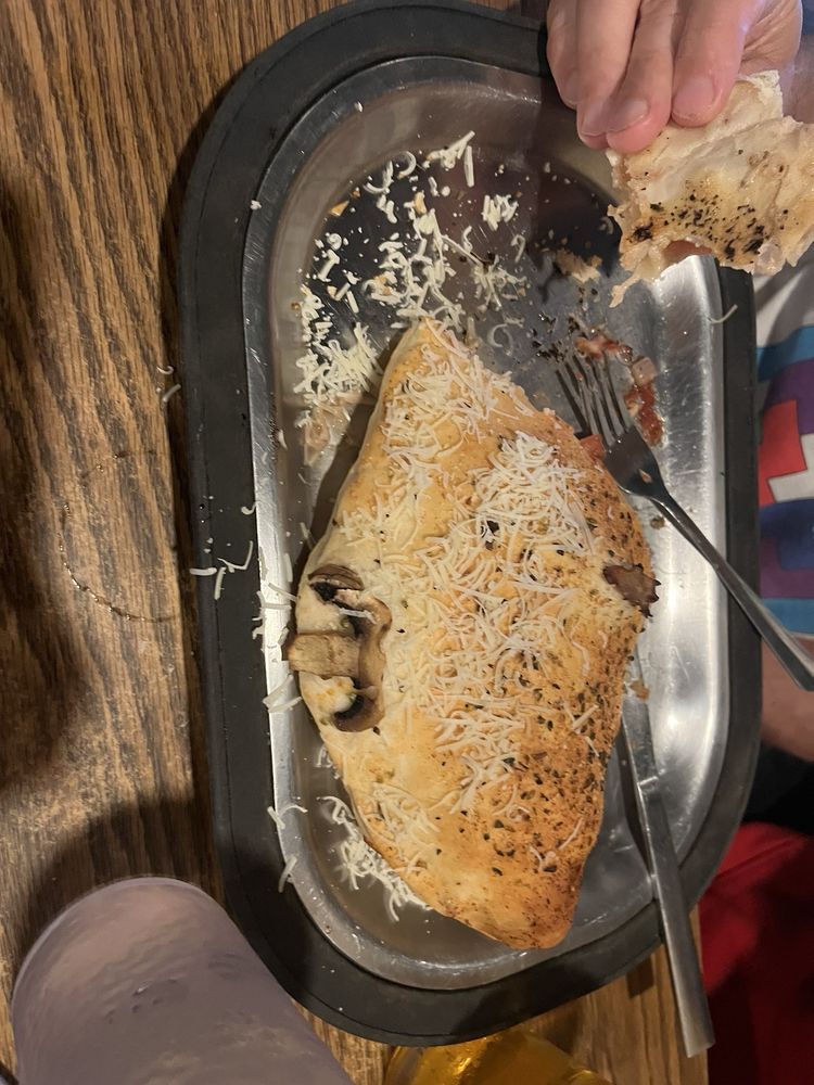 Food from Dave's Pizza