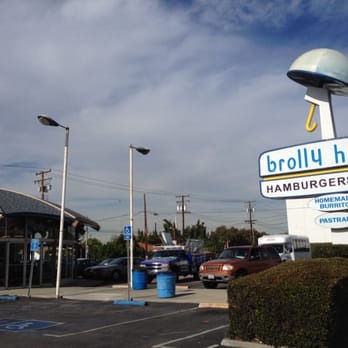 Brolly Hut - Old school since 1968 - Burgers Near Me - Inglewood, California Brolly Hut - Old school since 1968 - Burgers Near Me - Inglewood, California