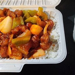 Beef/pork with Vegetables on Rice /時菜牛肉饭