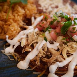 Enchiladas De Pollo