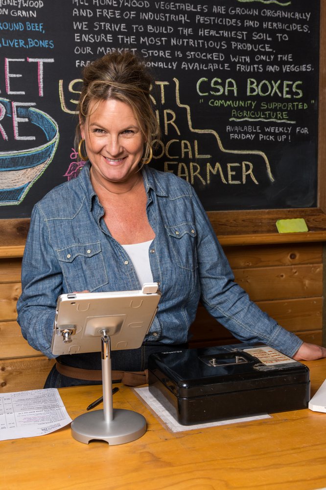 HONEYWOOD FARMS Updated May 2024 894 Hwy 18 W, Barnesville,