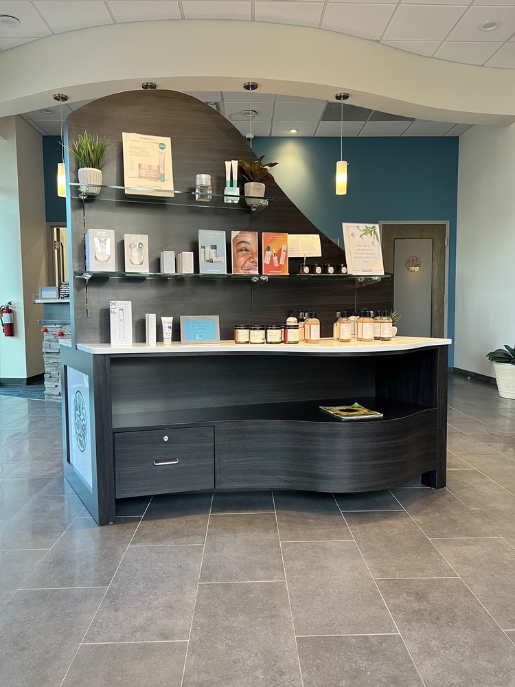 HAND & STONE MASSAGE AND FACIAL SPA Updated September 2024 16