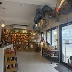 The Pet Corner - Store inside