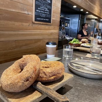 Avec - Chicago - donuts with sugar and Baharat - Mediterranean Near Me - Chicago, Illinois