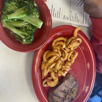 Hippo Cafe - Meatloaf with fries and broccoli - American Near Me - Hutto, Texas Hippo Cafe - Meatloaf with fries and broccoli - American Near Me - Hutto, Texas