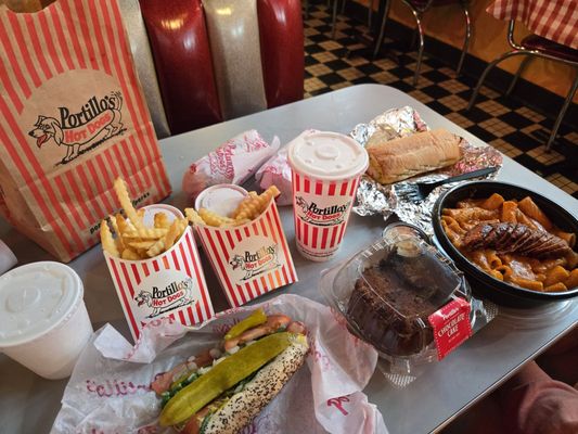 Portillo's & Barnelli's Schaumburg by null