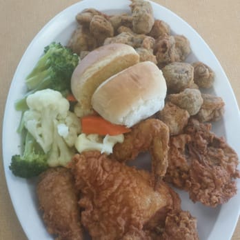 Speedway Grill - Dinner plate with fried mushrooms. - Burgers Near Me - Fontana, California Speedway Grill - Dinner plate with fried mushrooms. - Burgers Near Me - Fontana, California
