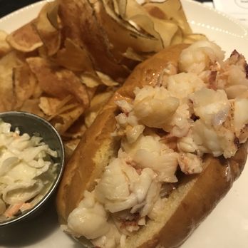 Row 34 - Seaport - New American Near Me - Boston, Massachusetts