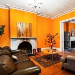 The Ivy Mansion B&B at Dupont Circle - Relax in the Ivy Mansion's parlor after a long day in the city