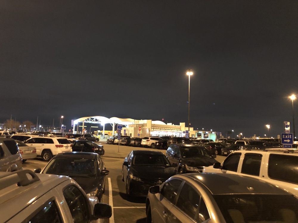 DFW AIRPORT REMOTE NORTH PARKING 10 Photos & 29 Reviews Grapevine