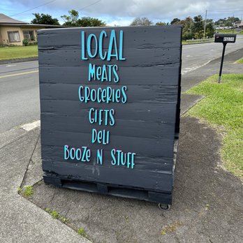 Honokaa Country Market - local meats, groceries, guts, booze n stuff - Meat Shops Near Me - Honokaa, Hawaii