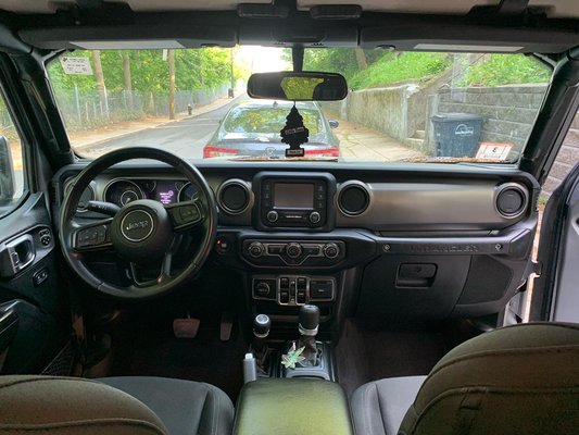 Jeep Wrangler - Interior cleaning Jeep wrangler