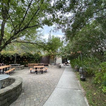 Aardwolf Brewing Company - Bars Near Me - Jacksonville, Florida