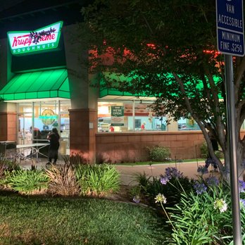 Krispy Kreme - Outside Pickup line - Donuts Near Me - Ontario, California