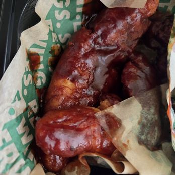 Wingstop - Hickory bbq - Chicken Wings Near Me - Fullerton, California