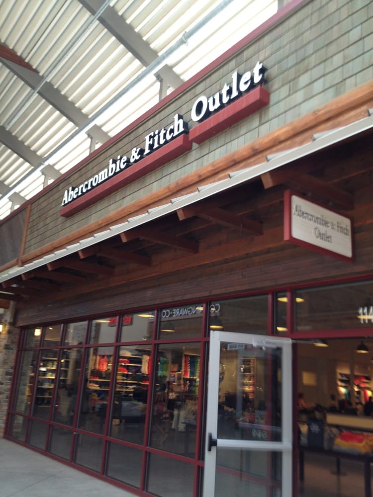 ABERCROMBIE & FITCH Tanger Outlet Center Of, Lake Delton, Wisconsin Fashion Phone Number