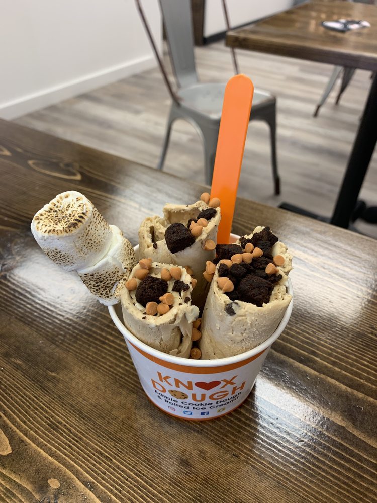 KNOX DOUGH 50 Photos & 28 Reviews Desserts 1548 Pkwy, Sevierville