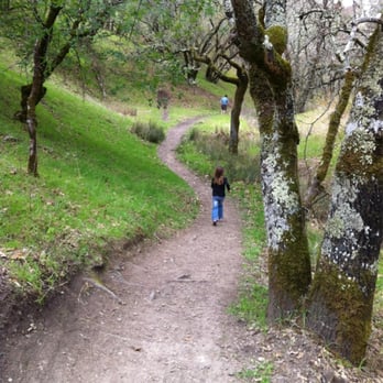 Foothill Regional Park - Great for hiking with my family! - Hiking Near Me - Windsor, California
