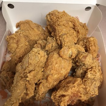 Popeyes Louisiana Kitchen - 11pcs special - Fast Food Near Me - Brooklyn, New York