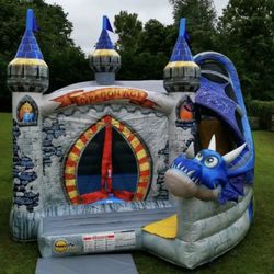 Jumping Joey’s - Medieval Dragon Castle
