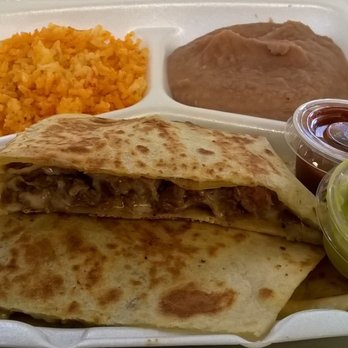 La Taqueria Houston - Quesadilla de Fajita con arroz y Frijoles. - Food Trucks Near Me - Houston, Texas La Taqueria Houston - Quesadilla de Fajita con arroz y Frijoles. - Food Trucks Near Me - Houston, Texas