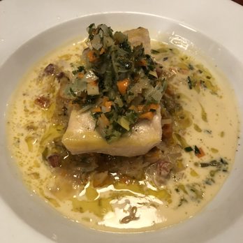Cabane à Sucre Au Pied de Cochon - Mahi mahi - Canadian (New) Near Me - Mirabel, Quebec Cabane à Sucre Au Pied de Cochon - Mahi mahi - Canadian (New) Near Me - Mirabel, Quebec