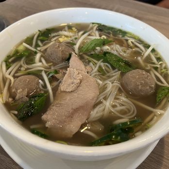 Red Chili - 16. Pho Dac Biet Soup - Thai Near Me - Hayward, California