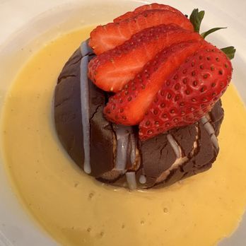 Beacon Waterfront Galley and Bar - The anglaise  sauce in this mousse dessert was outstanding - Cocktail Bars Near Me - Annapolis, Maryland