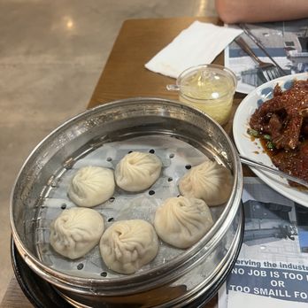 Mama Lu's Dumpling House - Juicy Chicken Dumplings (6) - good - Dim Sum Near Me - Las Vegas, Nevada