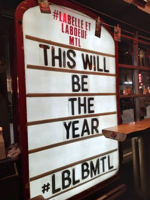 La Belle & La Boeuf - Burger Bar - Montréal - Sainte-Catherine O by null