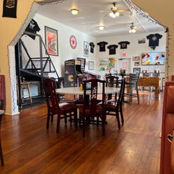 Dave's209 - Part of the dining area