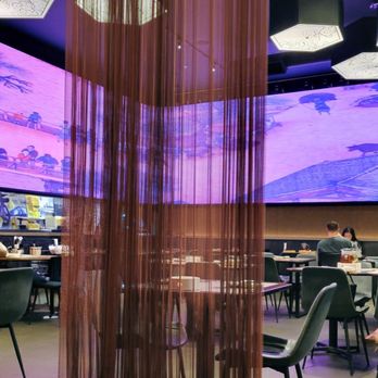 Palette Tea Garden & Dim Sum - Dining room with moving mural - Dim Sum Near Me - San Mateo, California
