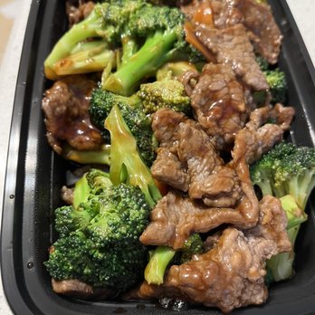 New York Lovers Chinese Restaurant - Beef and broccoli - Chinese Near Me - Allen, Texas