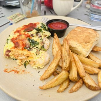 Maxine's On Shine - Brie Shrimp Bacon omelette - New American Near Me - Orlando, Florida