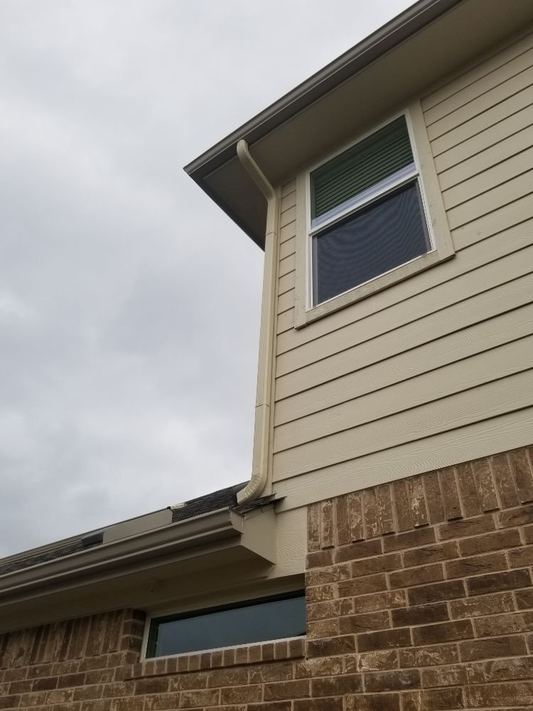 Slide of ATX Seamless Gutters