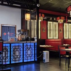 Szechuan House - Interior