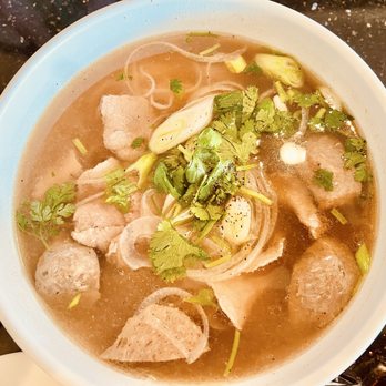 Miss Saigon - Vietnamese Near Me - Centreville, Virginia