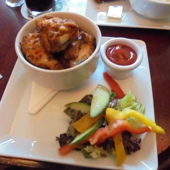 Murphy's Pub - Spicy chicken wings - Pubs Near Me - Dingle, Kentucky