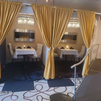 Table No 2 Restaurant - V.I.P booths - Seafood Near Me - Detroit, Michigan