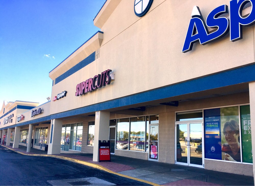 SUPERCUTS Updated September 2024 10 Reviews 2255 Ridge Rd E