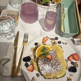 Taste & Glory - Crème brûlée French toast and Lychee mimosa - Breakfast & Brunch Near Me - San Mateo, California Taste & Glory - Crème brûlée French toast and Lychee mimosa - Breakfast & Brunch Near Me - San Mateo, California