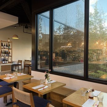 LEORA - Interior - Breakfast & Brunch Near Me - Beverly Hills, California LEORA - Interior - Breakfast & Brunch Near Me - Beverly Hills, California