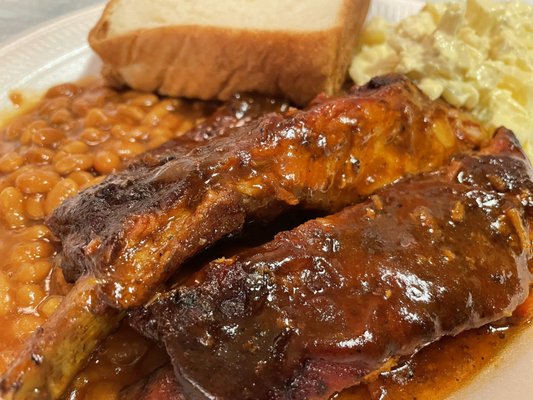 E & L Barbeque by null