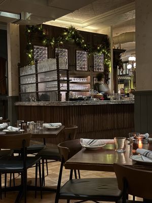 DeNucci's Lincoln Park by null