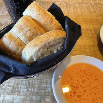 Bravo! Italian Kitchen - Bread and Oil. - Italian Near Me - Columbus, Ohio Bravo! Italian Kitchen - Bread and Oil. - Italian Near Me - Columbus, Ohio
