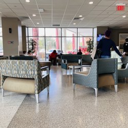 Orlando Health Orlando Regional Medical Center - Emergency room lobby