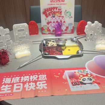 Haidilao - Hot Pot Near Me - Mississauga, Ontario