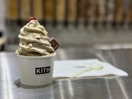 Kith Treats Ice Cream Day Tee Lサイズ Kith Treats Ice Cream Day Tee Lサイズ