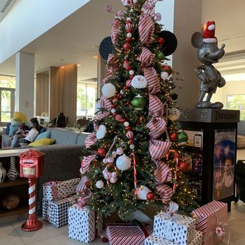 Element Anaheim Resort Convention Center - Christmas decor in lobby - Disney Theme of course :) - Hotels Near Me - Anaheim, California