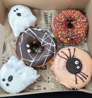 Roccos Doughnut Company by null